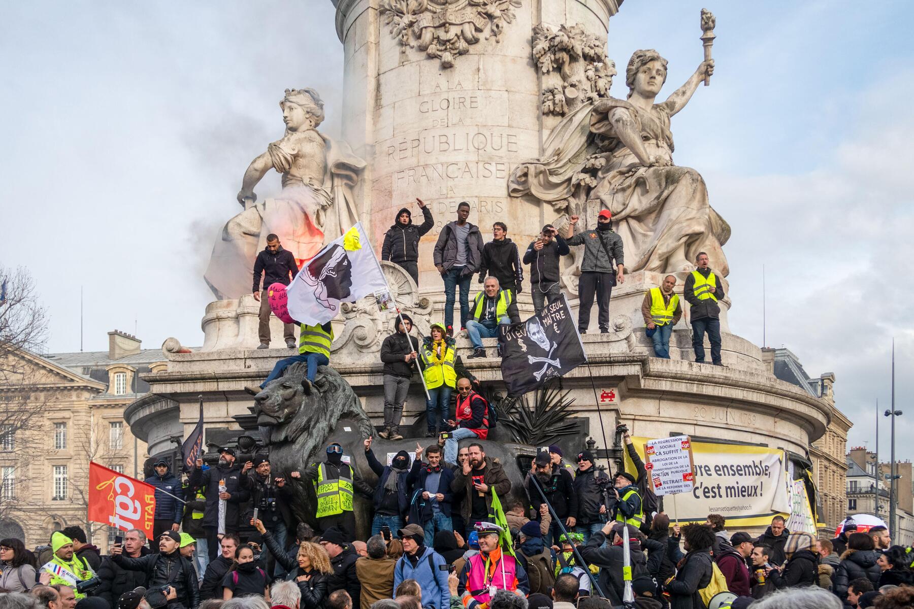 The Thrill of Travelling in French Strikes Season